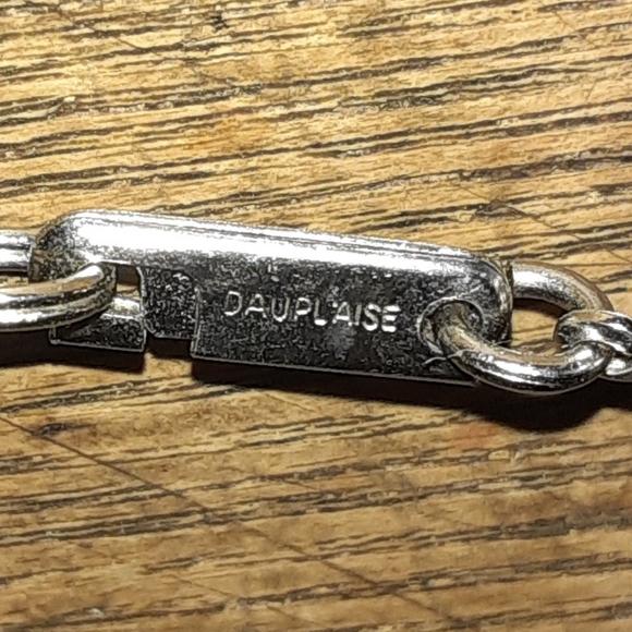 Dauplaise Necklace - Picture 3 of 4